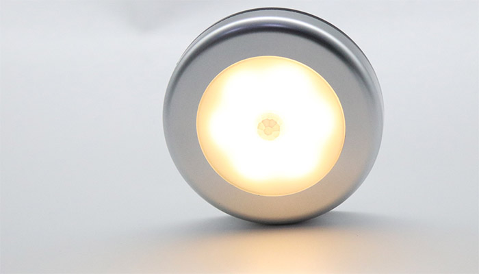 太阳能光控小夜灯/led三色灯应用方案封面图